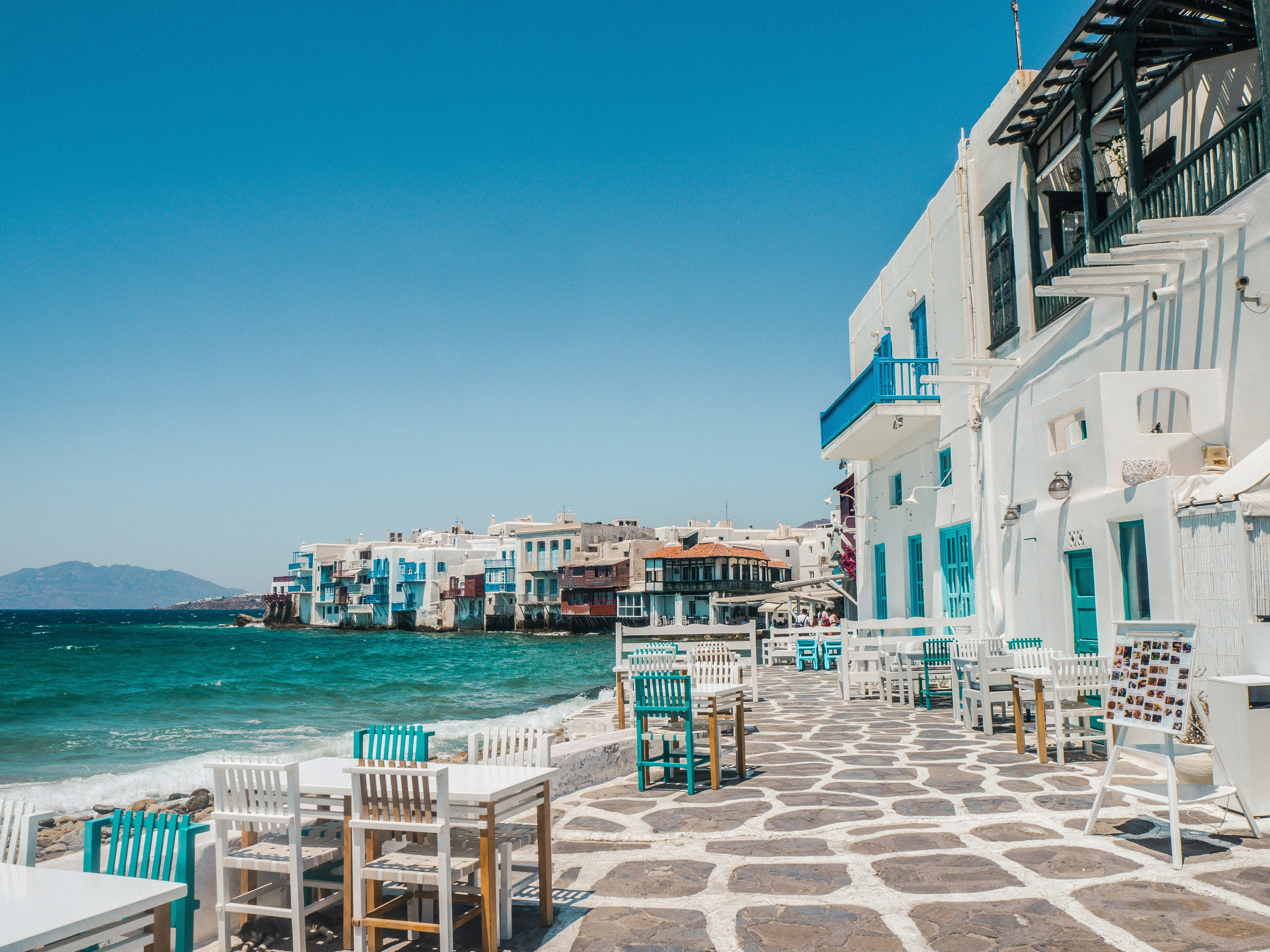 Delos / Mykonos / Santorini