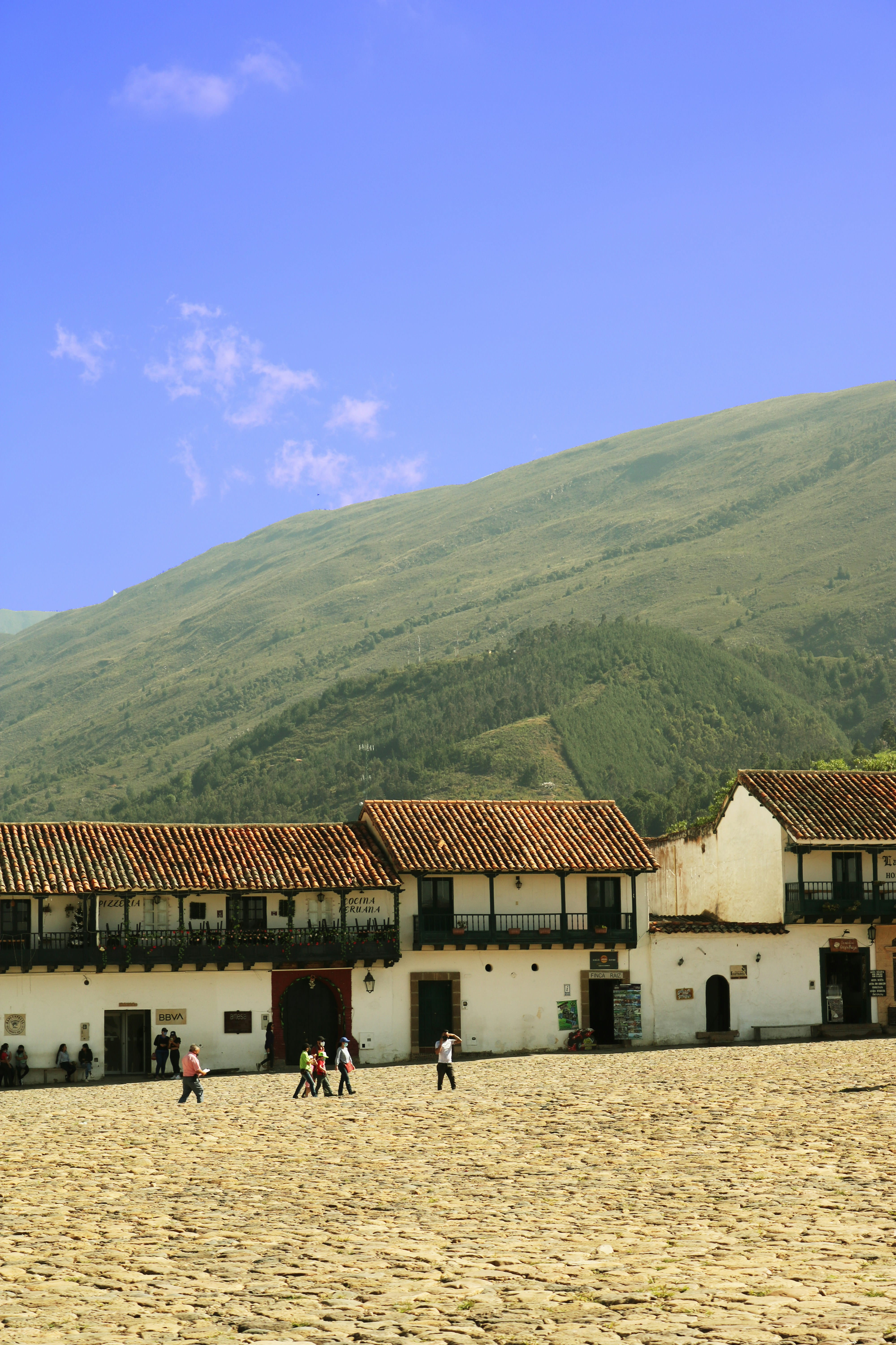 Villa de Leyva / Bogotá / Pereira (Eje Cafetero)