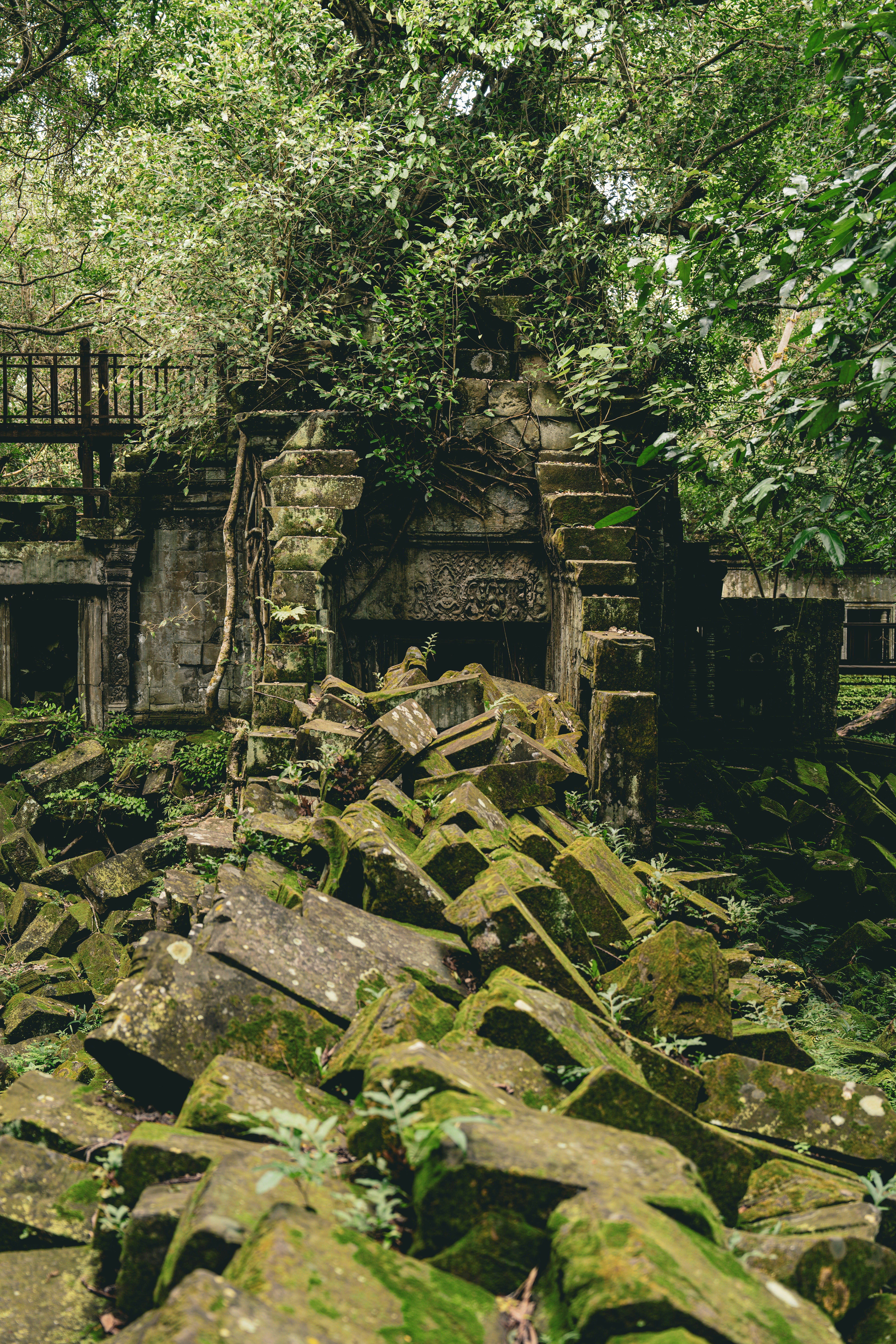 Siem Reap: lagos Kompong Kleang y templos Beng Mealea y Banteay Srei