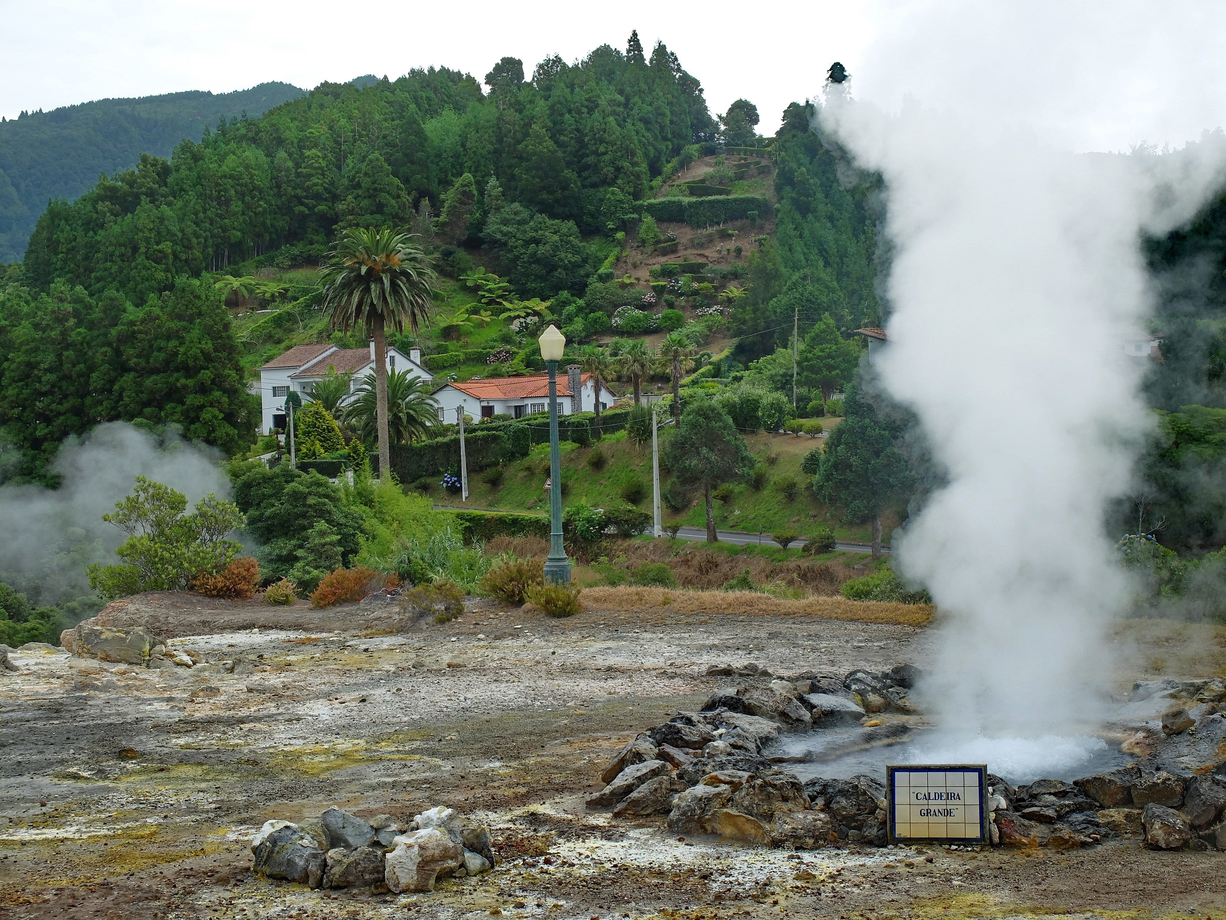 Ponta Delgada: Furnas