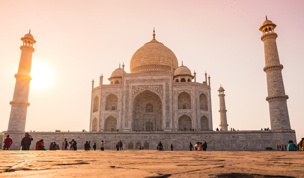 Delhi / Agra