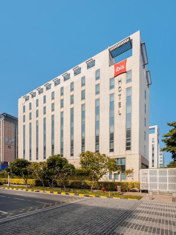 Ibis New Delhi Aerocity