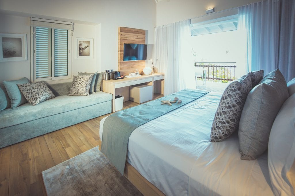 Oceanview Chalet Hotel Carana