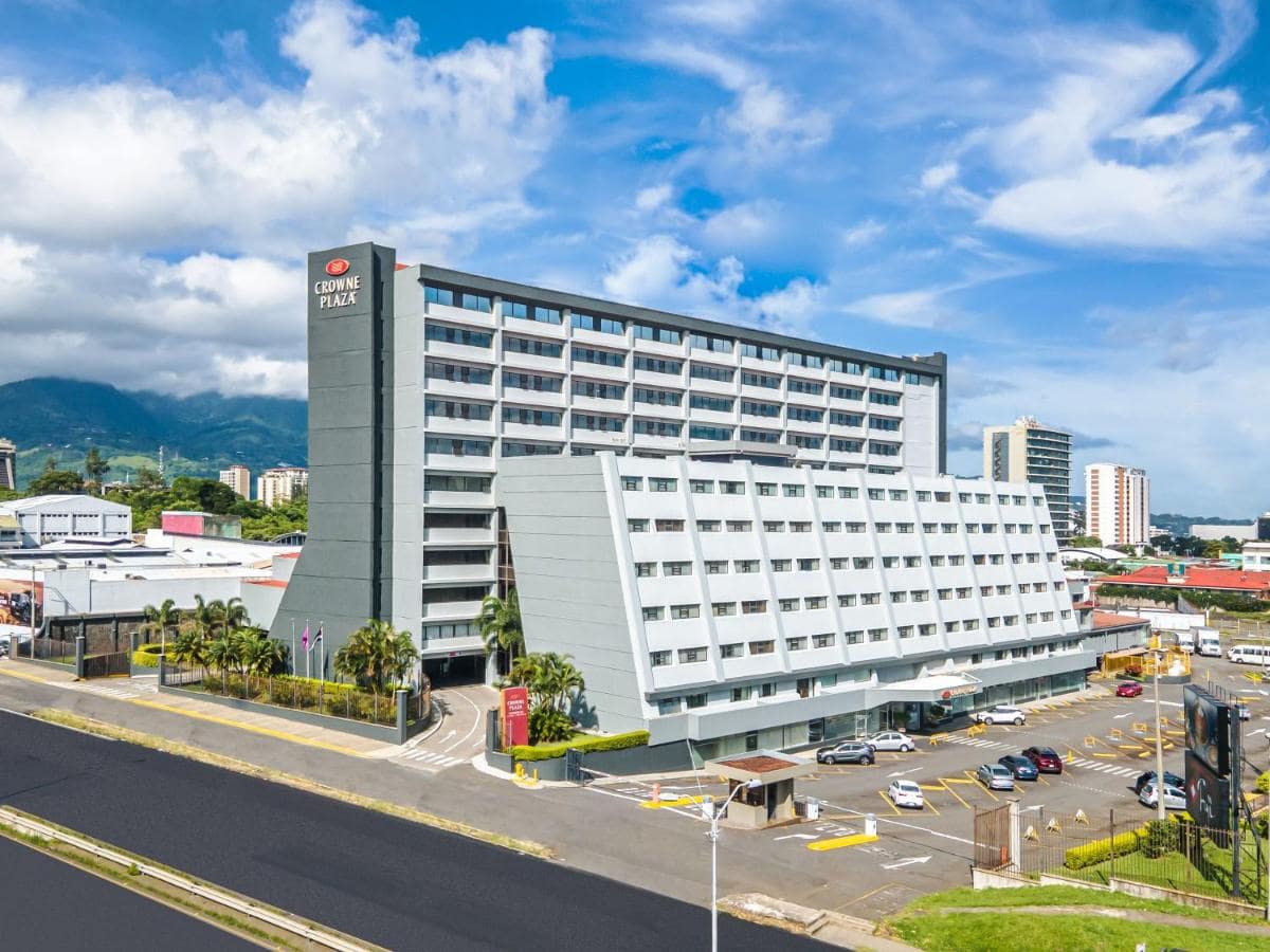 Hotel Crowne Plaza Corobici