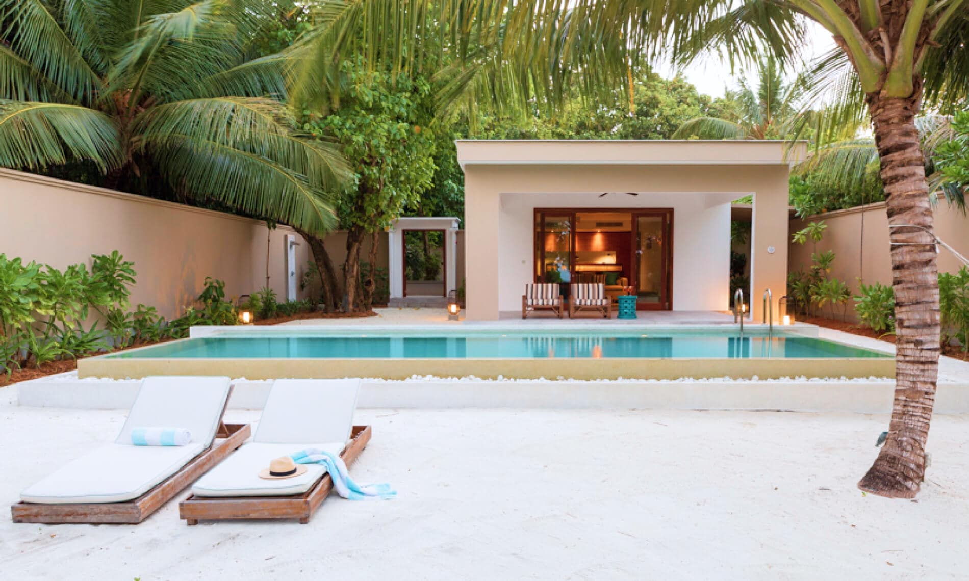 Beach Pool Villa en el Hotel Amilla Maldives