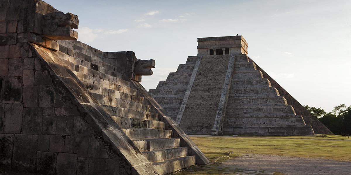 • Carrusel Colonial, Chichen Itzá y Caribe