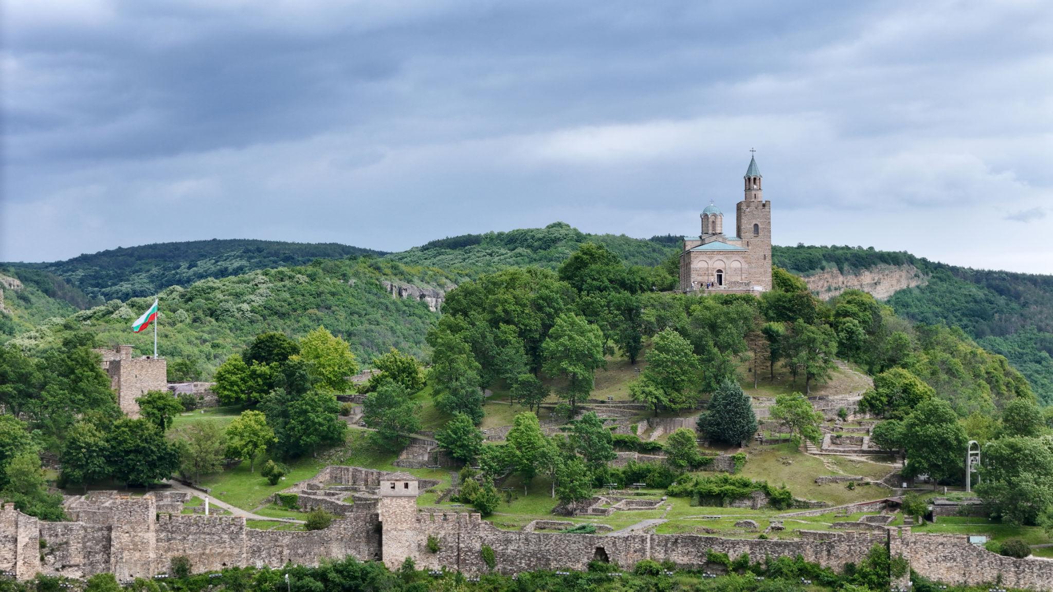 Veliko Tarnovo  50 km  BELLEZA Y GRANDEZA MEDIEVAL…