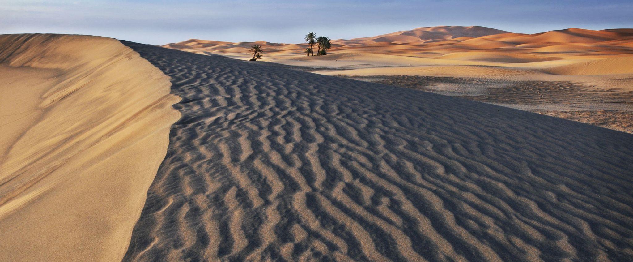 Aventura en Erg Chebbi: Excursión en 4x4 y relax en las dunas del Sáhara