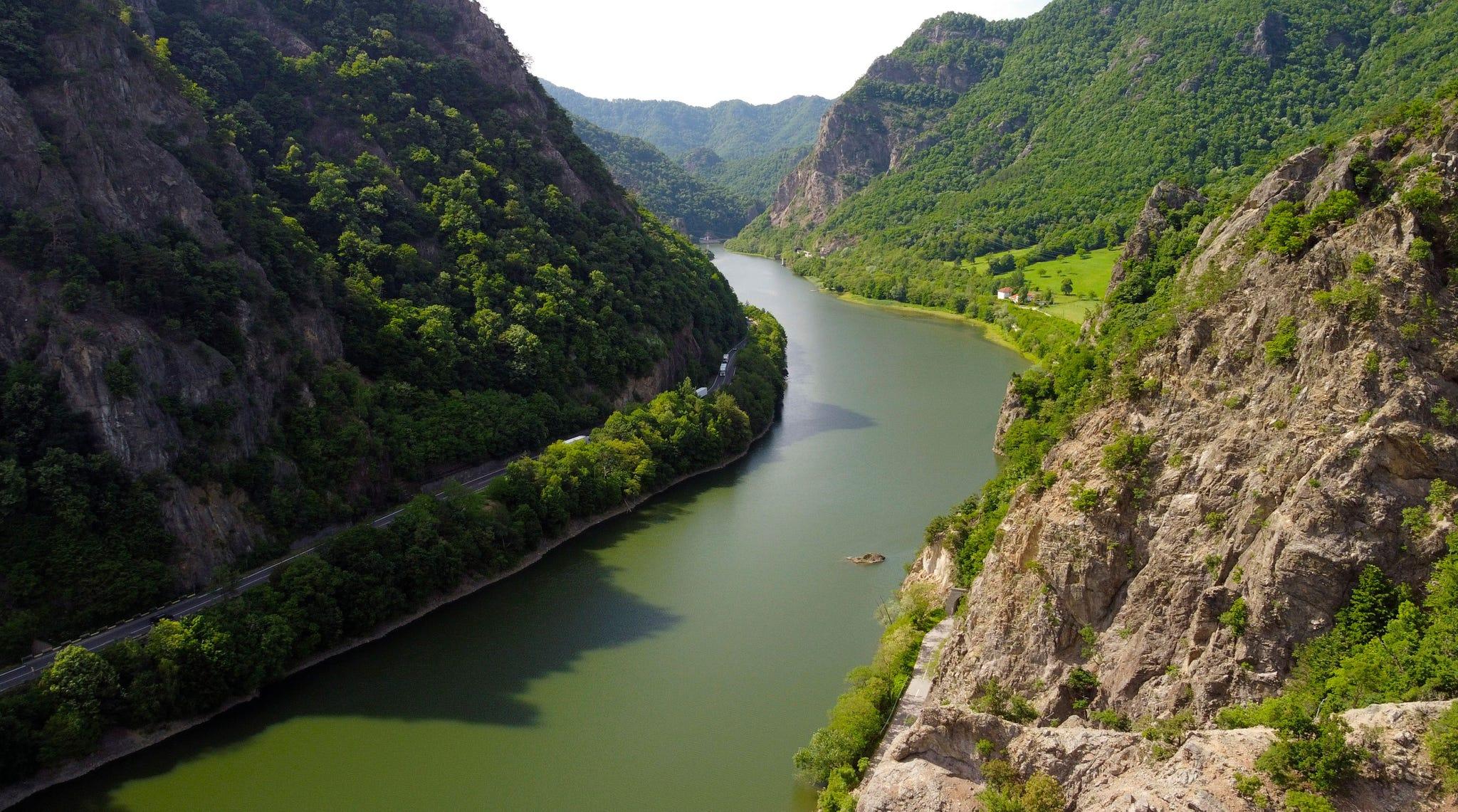El Valle de Olt y el regreso a la capital