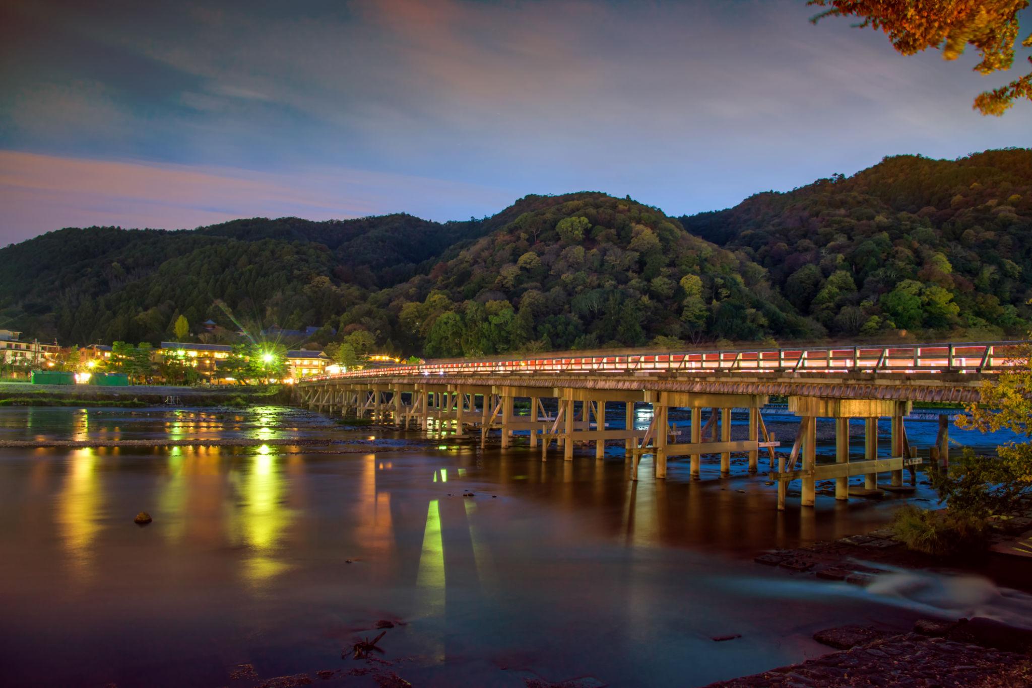Puente Togetsu y bosque de bambú