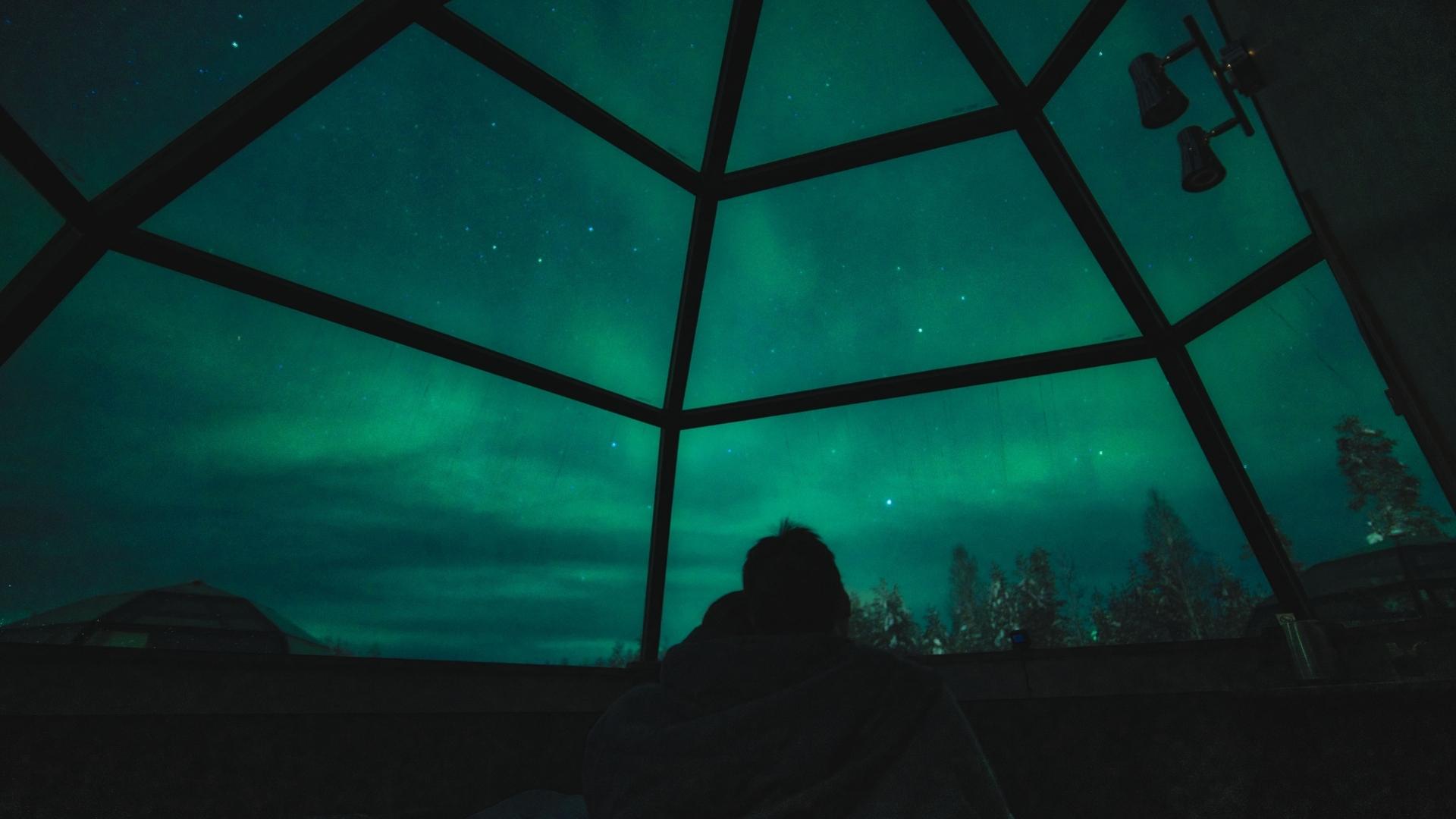 Auroras Boreales e iglú de cristal