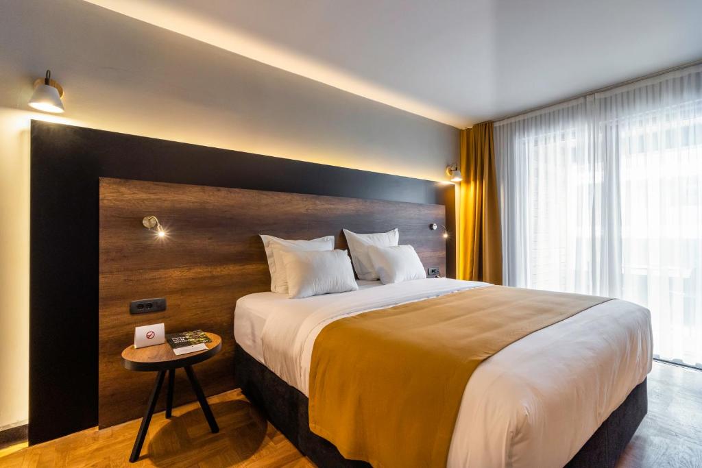 Hotel Next Door Park