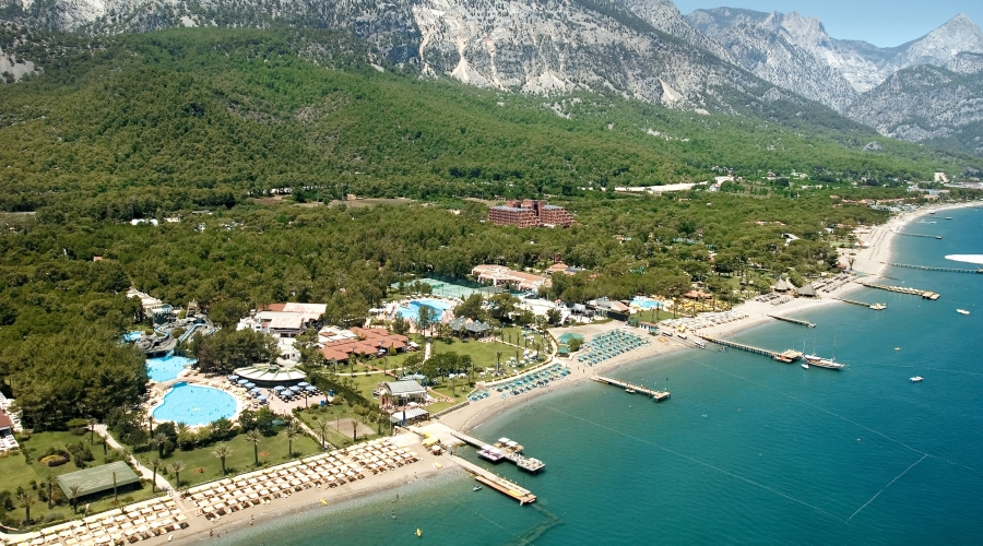 Praia em Antalya . Tudo Incluído