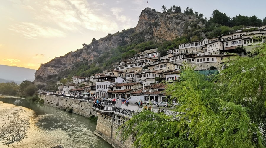 Visita a Berat, Vlora e Parque Nacional de Llogara
