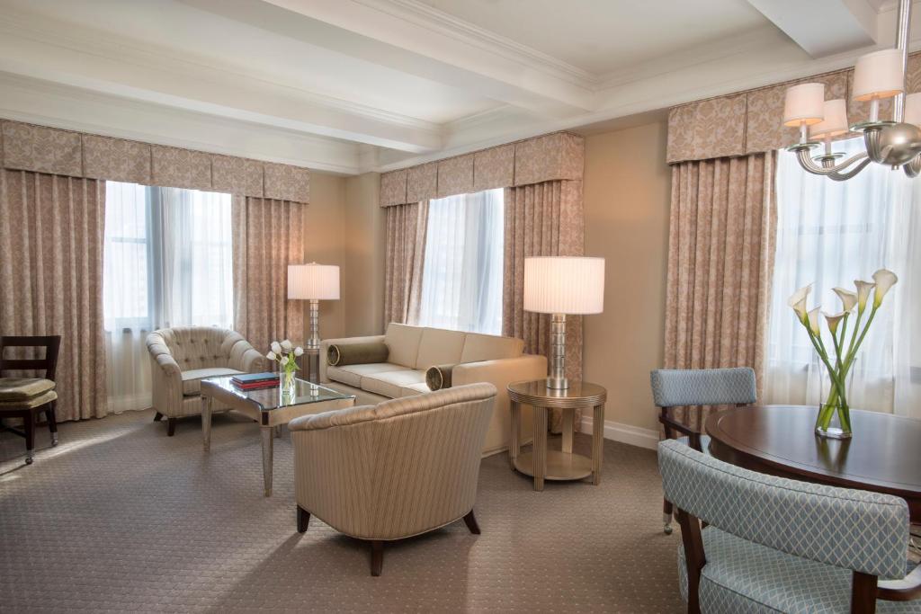 The Warwick New York Hotel