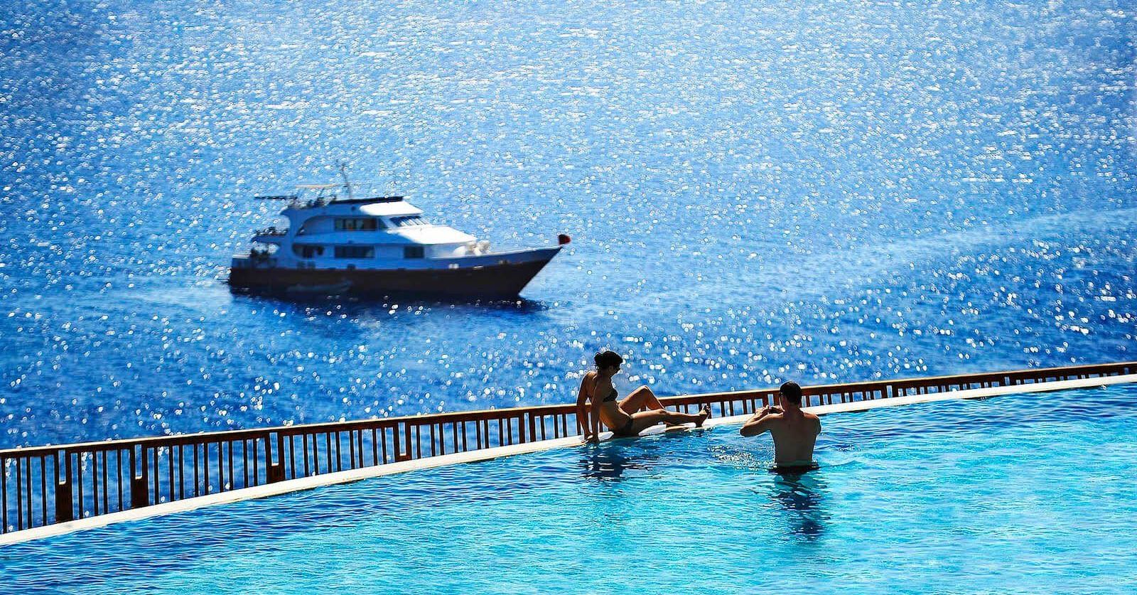 Reef Oasis Blue Bay Resort