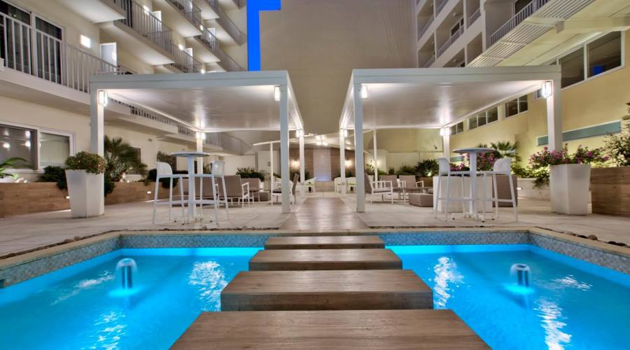 Hotel Santana