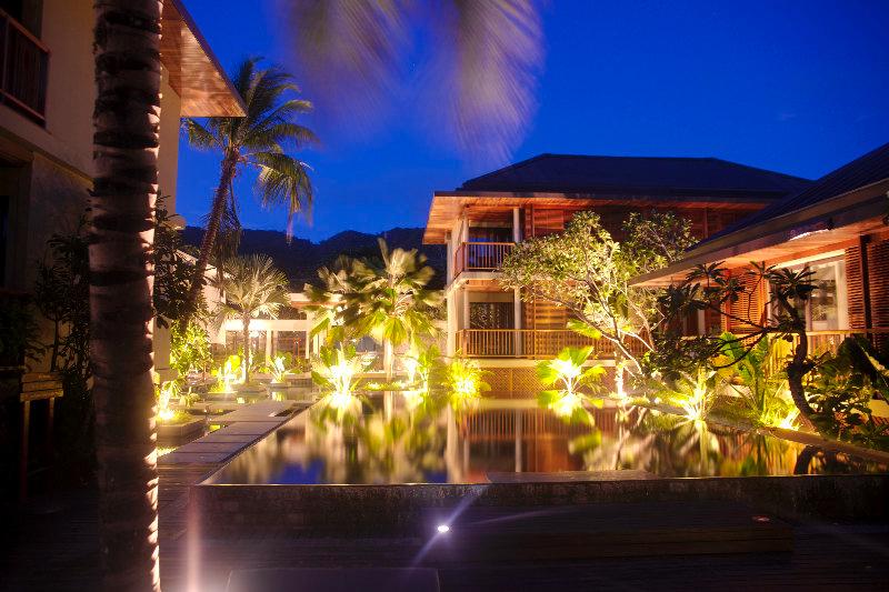 Dhevatara Beach Hotel & Spa