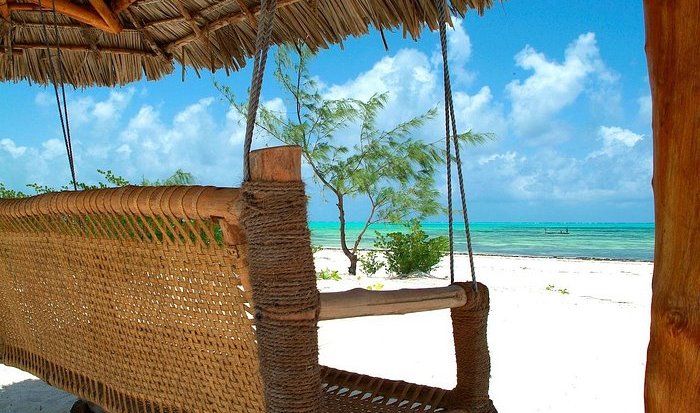 Hakuna Majiwe Beach Lodge