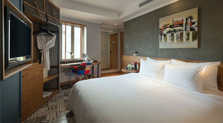 Bespoke Trendy Hotel Hanoi