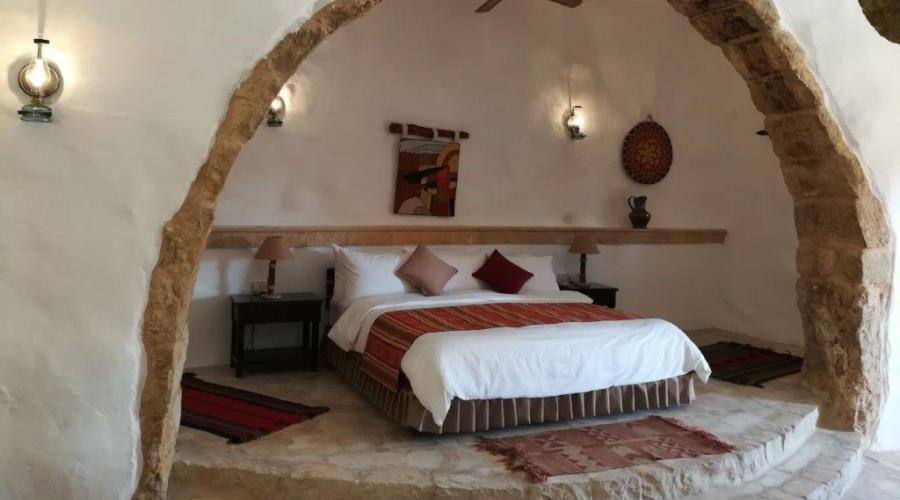 Hayat Zaman Hotel