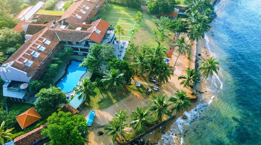Earls Reef Resort