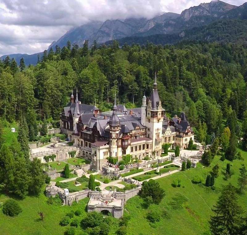 DÍA 4. POIANA BRASOV - SINAIA- SIBIU.