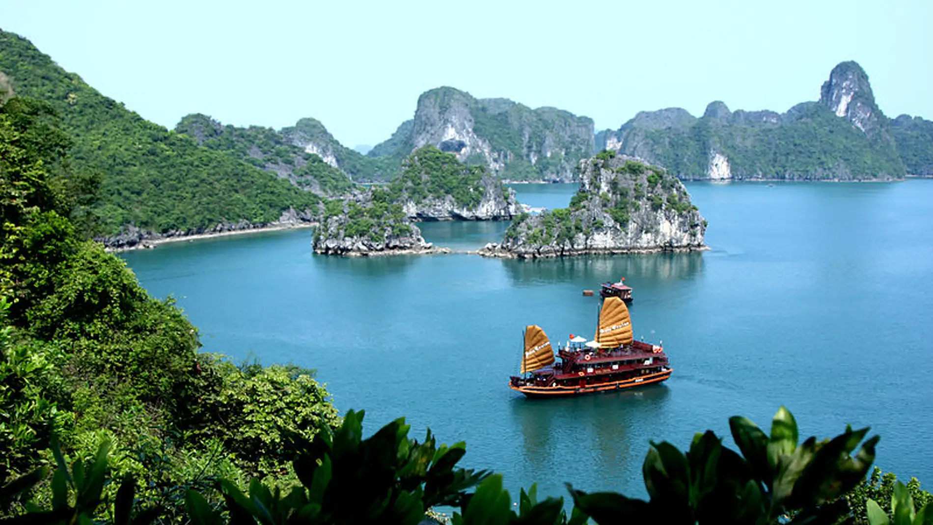 23 de enero de 2027 · NINH BINH > HALONG BAY - PC