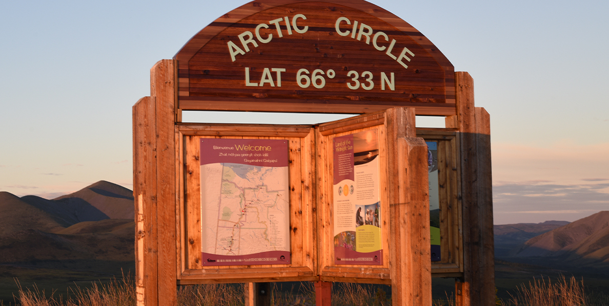 INUVIK - TUKTOYAKTUK - EAGLE PLAINS