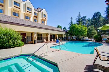 DoubleTree by Hilton Flagstaff