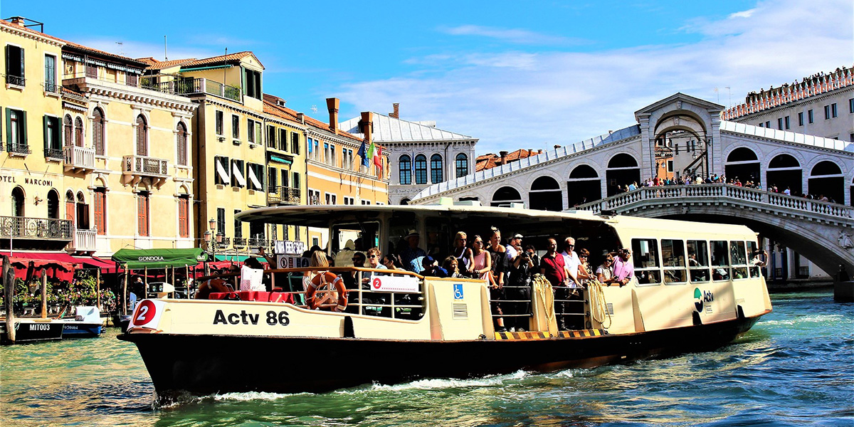 VENECIA (Navegación + Visita Panorámica)