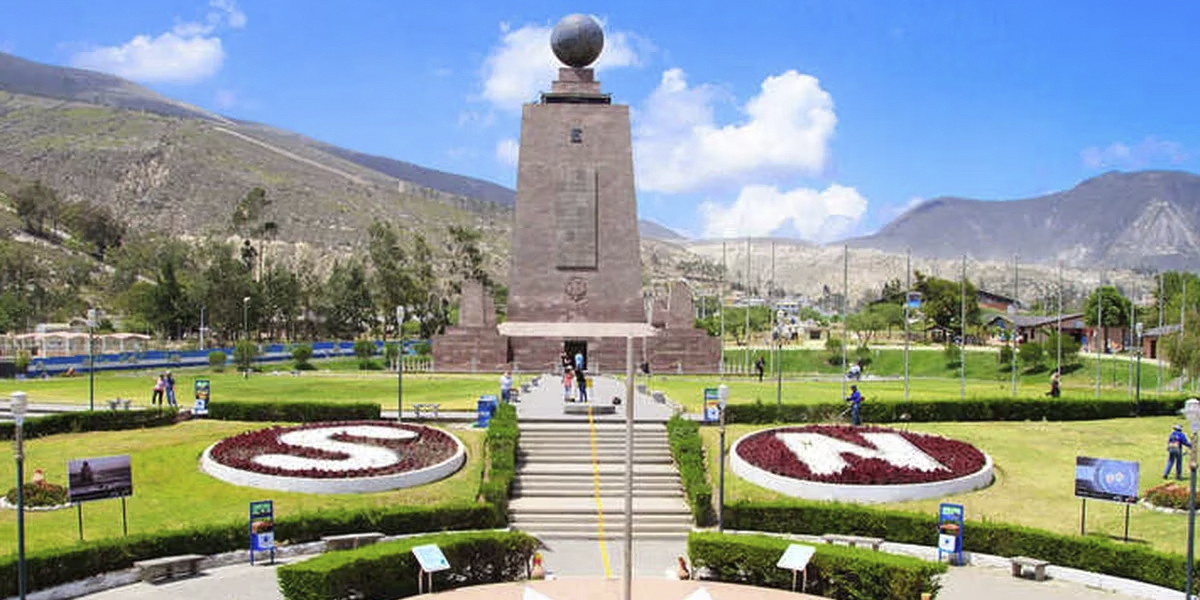 Ecuador, Mitad del Mundo
