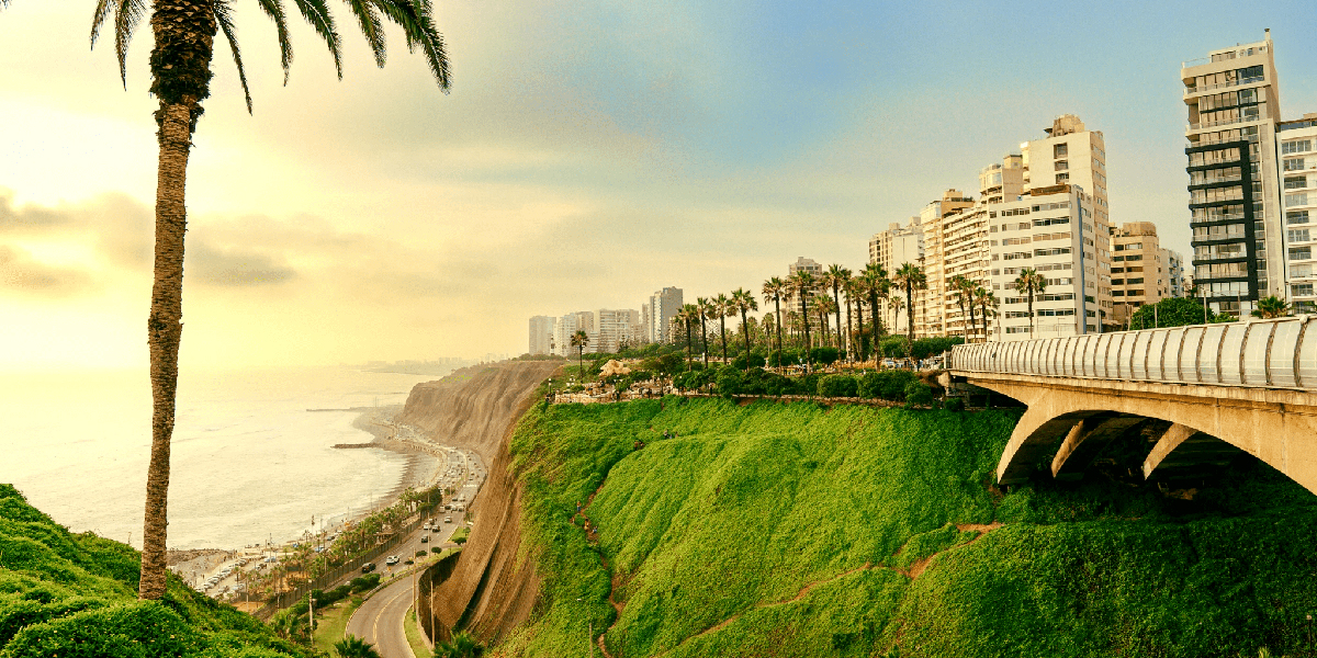 SANTIAGO / LIMA