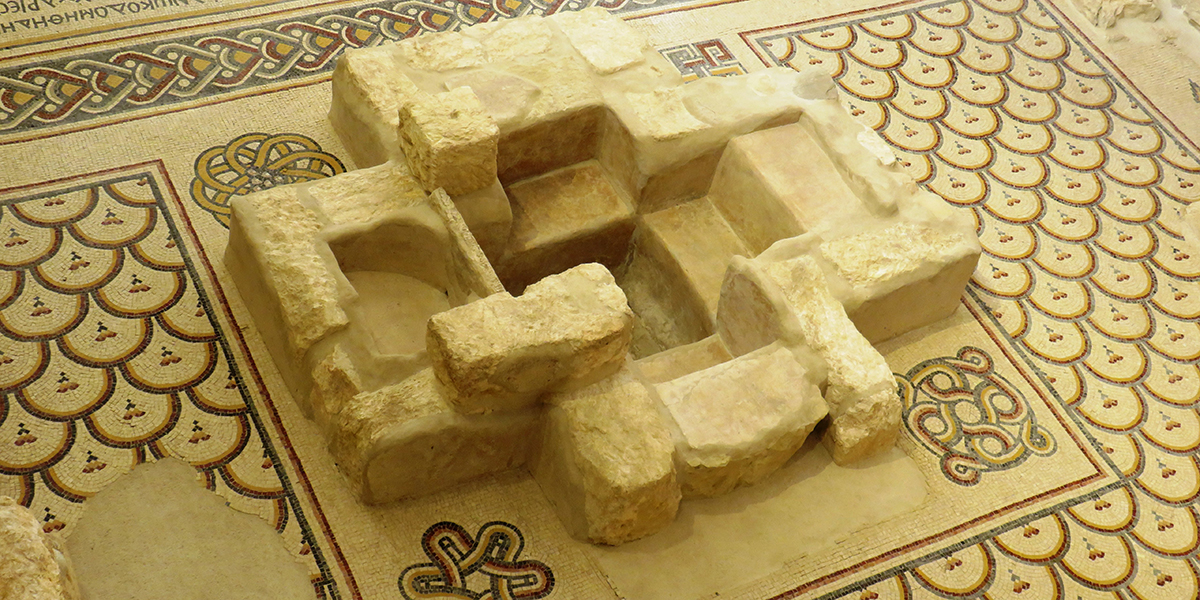 AMMAN / MADABA / MONTE NEBO / SHOBAK / PETRA
