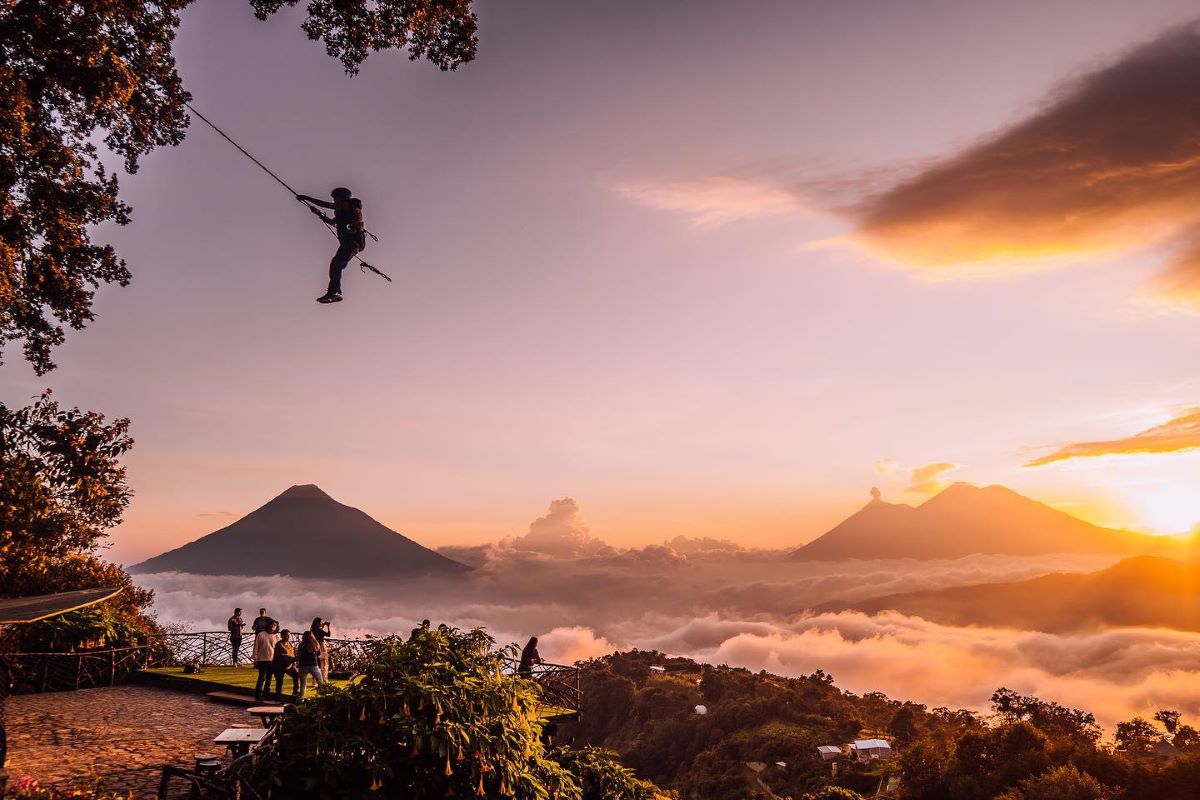 (Sa)   LA ANTIGUA / GUATEMALA / MEXICO