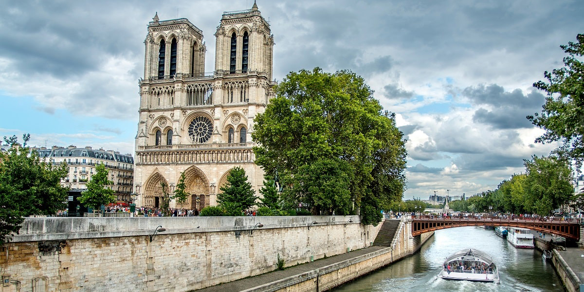 (Sa)   PARIS