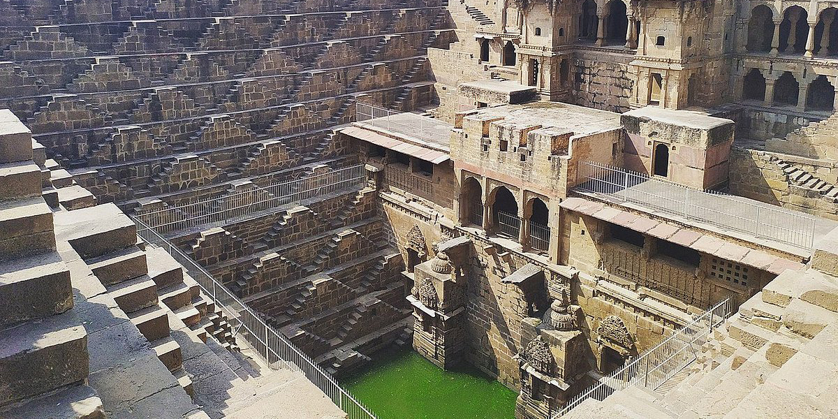 MAR 23 (Ma)   JAIPUR / ABHANERI / FATEHPUR SIKRI /AGRA