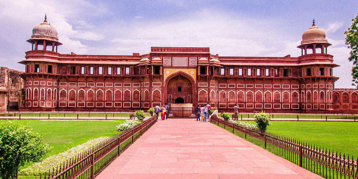 JAIPUR / FATEHPUR SIKRI / AGRA