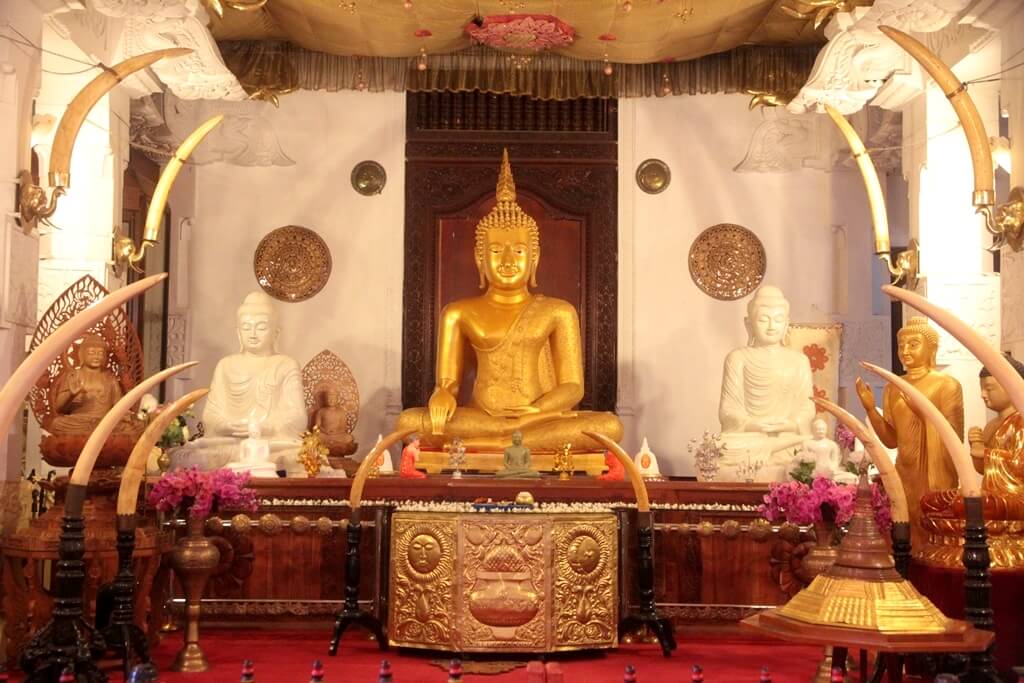 DAMBULLA / KANDY