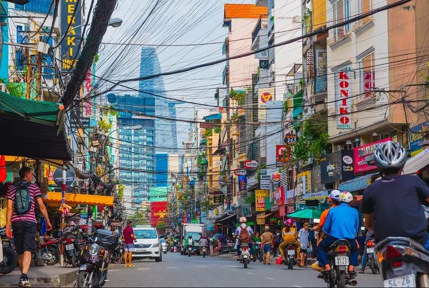 HOI AN – DA NANG – HO CHI MINH  (VIETNAM)