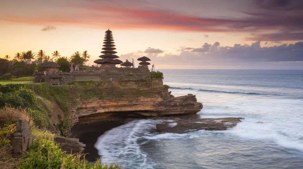 TEMPLO ULUWATU – DANZA KECAK