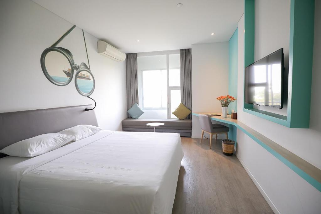 Liberty Saigon Parview (Deluxe)
