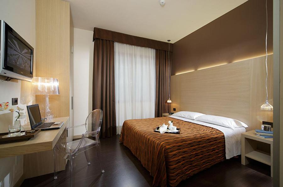 Hotel París
