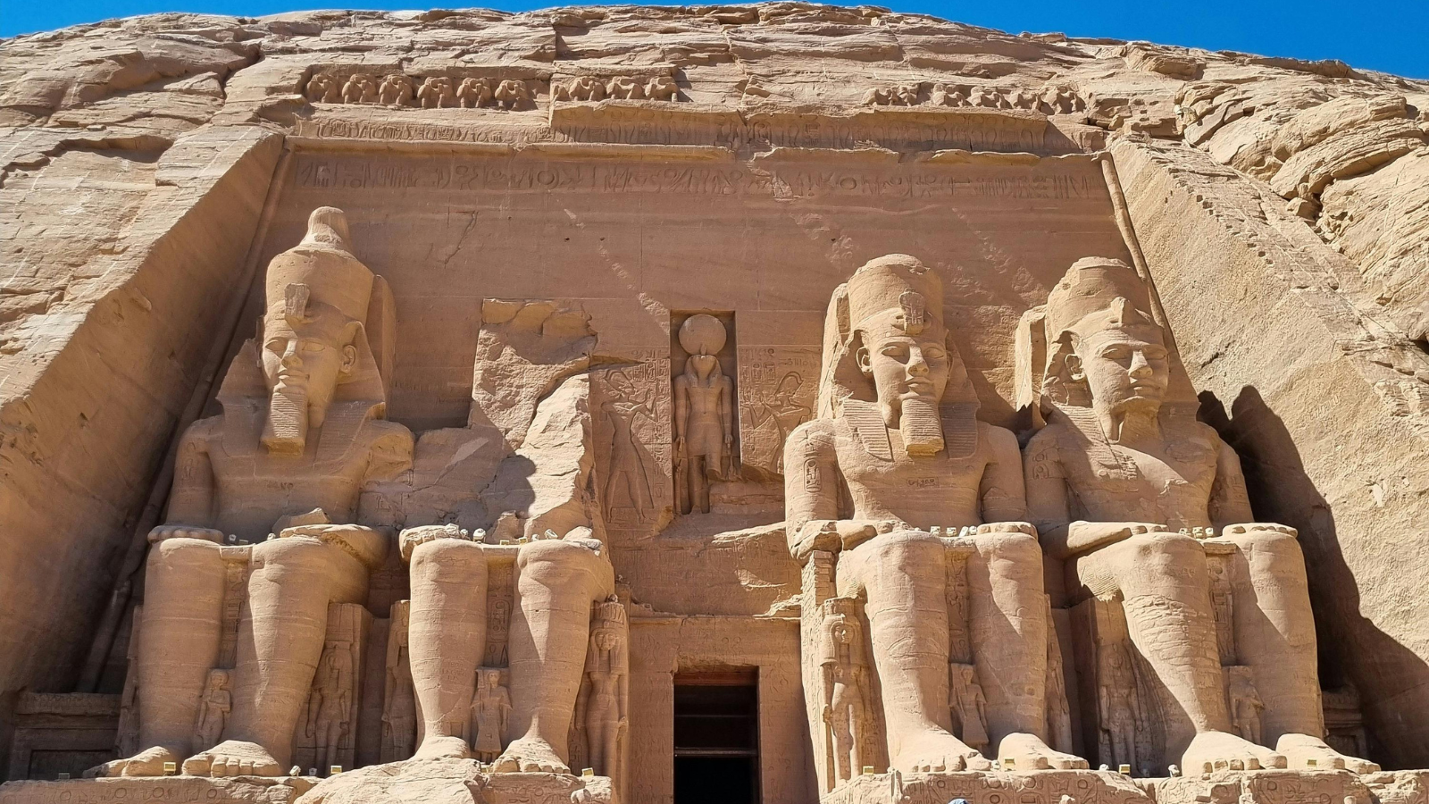 Egipto Mágico Con Abu-Simbel Vuelo Chárter Desde MAD-BCN