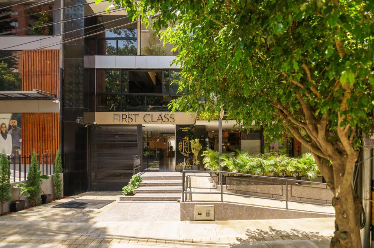 First Class Hotel Medellin
