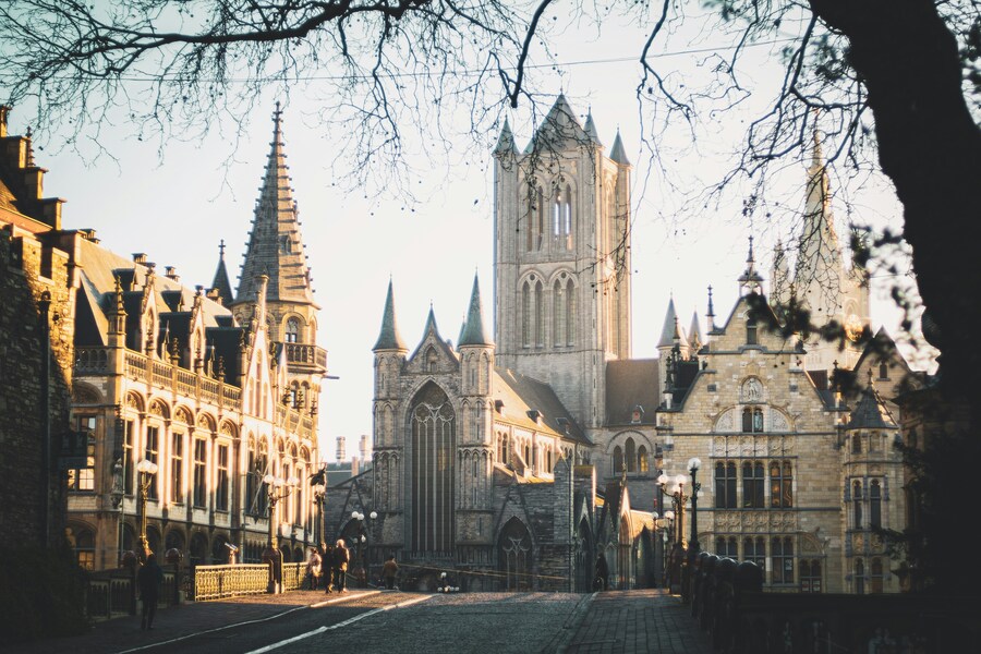 Bruselas-Amberes-Gante-Bruselas