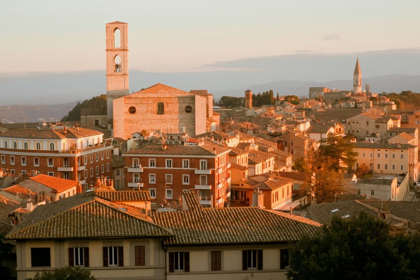 Perugia / Asís / Spoleto / Marmore / Narni / Todi / Perugia (220 km)
