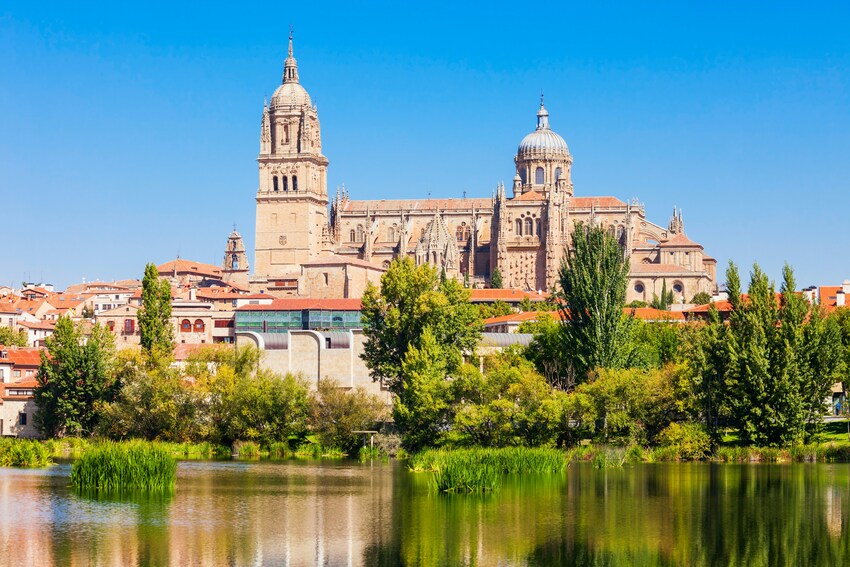 Fiordos Leoneses y El Bierzo (+55 años)