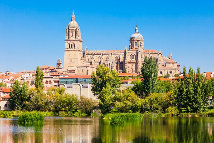Salamanca, la Alberca y Sierra de Francia (+55 años)
