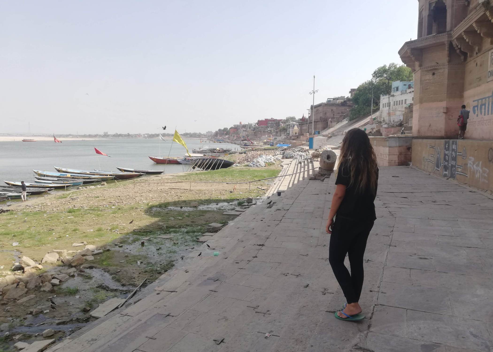 Amanecer sagrado en el Ganges – Espiritualidad en Varanasi